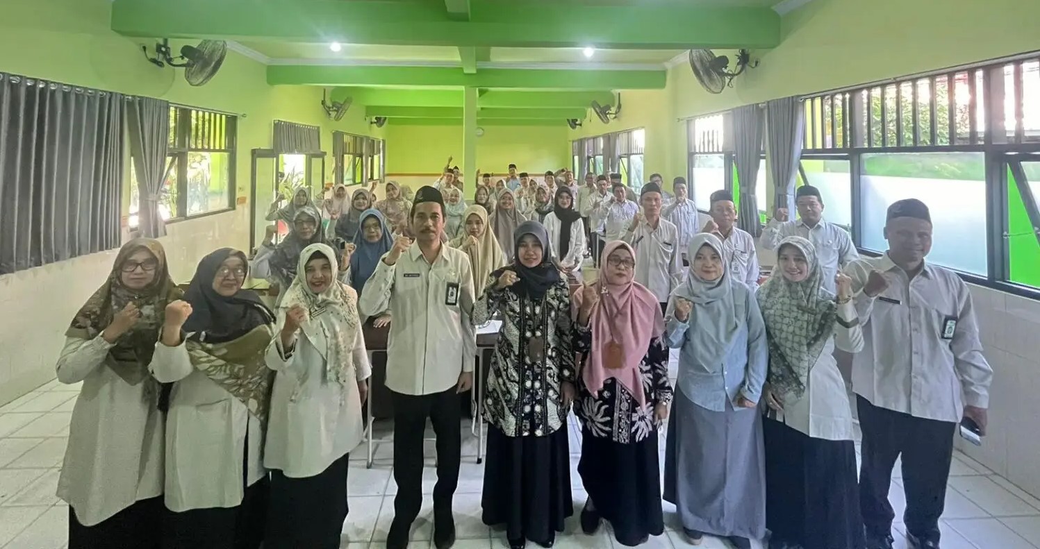 Kepala Kemenag Tuban Hadiri dan Beri Sambutan pada Pra Masa Ta’aruf Siswa Madrasah (MATSAMA) MTsN 1 Tuban